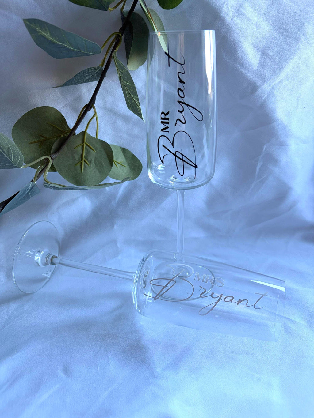 Wedding Champagne Glass Set | Mr & Mrs Gift