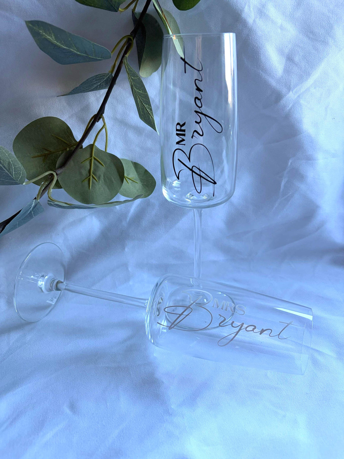 Wedding Champagne Glass Set | Mr & Mrs Gift