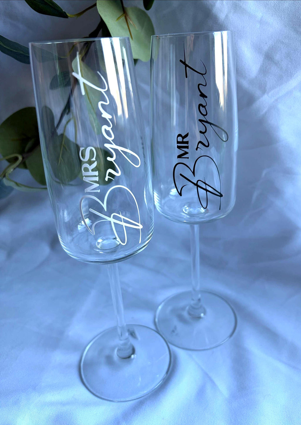 Wedding Champagne Glass Set | Mr & Mrs Gift